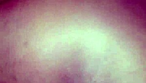 dando a buceta pro comedor