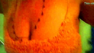 sexy ass blonde milf rubbing her pussy and squirting in bathroom 😘