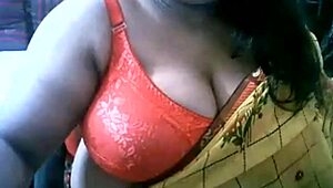 My aunty's big boobs drive me crazy