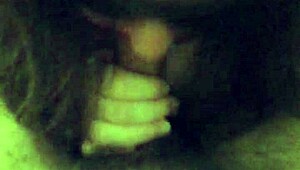 My girlfriend gives me a blindfold blowjob, feels so good