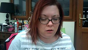 First fags of the morning with BBW Tina Snua, indulging in her coughing fetish.