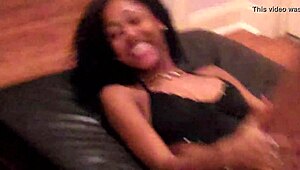 变态大肥臀贱货18+ dread色情试镜幕后54/75