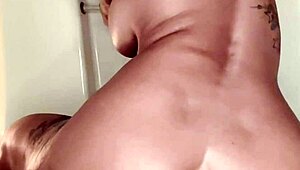 i'm max ryan, riding this clear dildo in the bathtub, feeling so wet