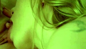 Love lesbian pussy fun! 😍