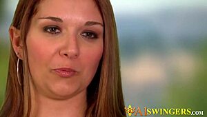 Wow! Giovani Scambisti Innocenti Mostrano Menti Sporche in un’Orgia Selvaggia con Amici