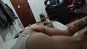 Chica loca por una polla me masturba y me come la verga 😈