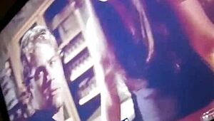 Tía española, ¿estás lista para acción salvaje esta noche?