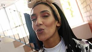 Да ли си видео Хелен Стар и Валери Мартинез како пишају иза сцене?