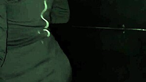 Novinha visits the gloryhole at casa de swing villa imperium for a unique experience