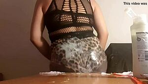 sploshing sissy slag in clingfilm