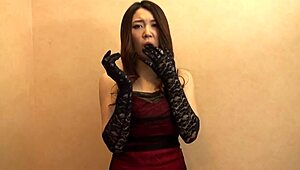 What Makes Glove Fetish So Intriguing?