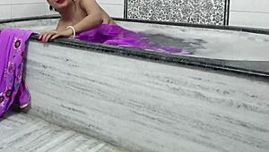 แม่บ้านอินเดียพันจาบีช่วยเล่นบทเด็ดเผ็ดร้อน