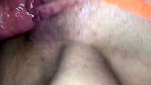 Hey, wanna see me use toys and cum on webcam?