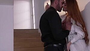 Dane Jones ofrece anal caliente con pelirroja petite 18+ Katy Rose en lencería