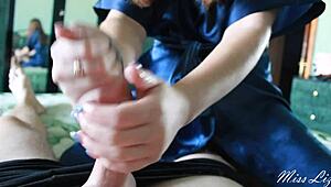 Hot brunette rides hard in cowgirl style