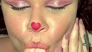 Djbrisa Coelhinha Masturbating Sensually in Corset, Teasing with Latina Flair