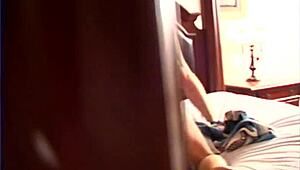 Stedfar bliver så beskidt med mig, gør beskidte ting jeg ikke kan glemme