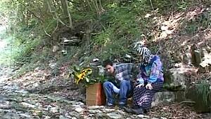 hey, check this italian full movie in hd! era mio padre vol 04 rocks in the garage. 😎