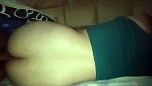 Hermanastra Craves Deep Penetration in Her Tight Vagina