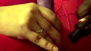 Milf Kelly Patrick gets fisted and squirts!