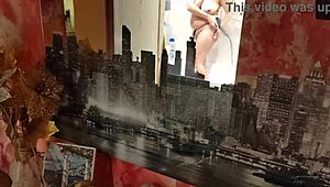 Caught my teen girlfriend's tits.