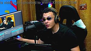 isa traveler gets naked in the studio and asks ruan to touch her ass, what a delight - podcast popum in the shack