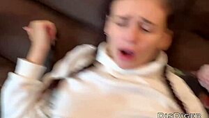 Hej, vi plockade upp två heta brudar med en polare och körde dem hårt!