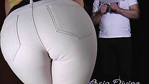 Работникът избира да я съблазни вместо плащане - Азия Дивайн