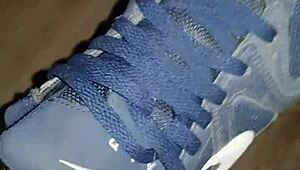 Nike Airmax gay-blåsing med intens fransk kuk-suging i vill økt