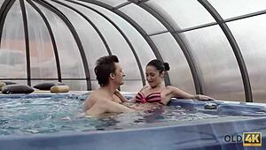 Old4k ने एंजी मून को 25 साल के गैप के बावजूद ठोका, कमाल है!