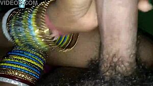 सौतेला भाई रात को बेड शेयर करते हुए सौतेली बहन को जोर से ड्रिल करता है