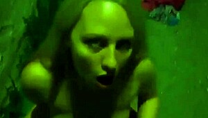 is this stunning gf giving blowjob in the street at night