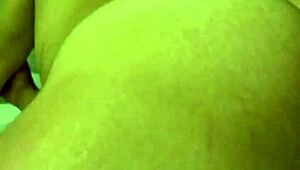 comendo rabudinho do cuzinho guloso ate sair espuma completo no red