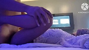 i feed thai mom milk with mouth