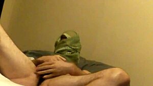 Cam recording of a person in leggings. Detailed view of the fabric and fit.