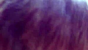 敢信这娇小拉丁妹河边吞精？