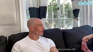 Vacation threesome caught on a selfie stick, want to see more?