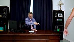 继母Cory Chase和她的朋友分享我的鸡巴