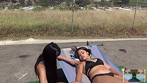 うわっ！エロ女神ASLがビキニでViva Athenaにマッサージされる