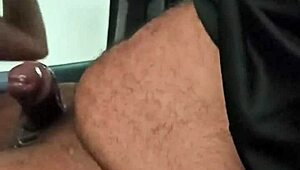 Quando Você Vai no Mercado e Vizinho Vê Crossdressing Sucking