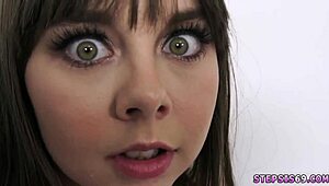 teen teasing neighbor with sexy blonde in naked family competition! 😜