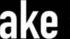 Kute kitten Kimber Lee wants cum on her kitty mask