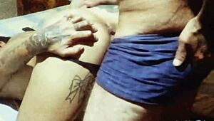 Hey, amor, come eat me out real good tonight, yeah?