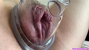 Μουσκεμένη Πούτσα Αντλείται σε Ακραία Κοντινή Όψη