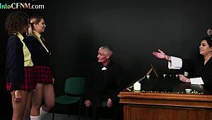 Was ist heißer als eine CFNM-Nonne, die einen Priester wichst mit College-Schlampen in wilder Gruppen-BJ?