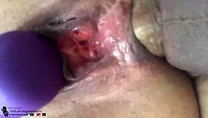 Chubby girl rides ass to creampie