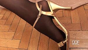 Why Are Lora's Black Stocking Legs So Tempting?