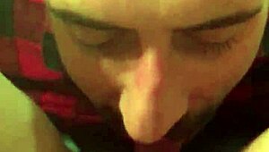 Wife Krisishot masturbates and squirts intensely on camera.