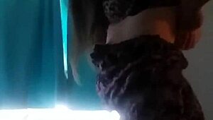 she got naked and showed her ass