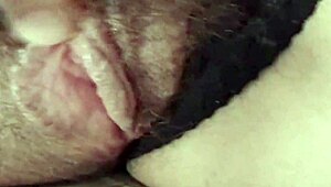 Pun masturbacija prelazi u sisanje i jebanje moje ženine pola sestre